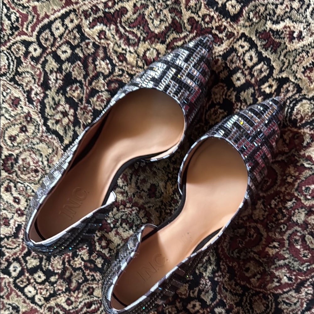 Women's Black and White Patterned Flats